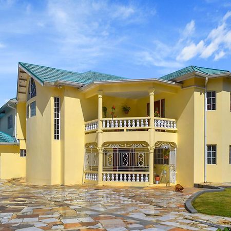 Harriott Heights Apartment Mandeville Exterior photo