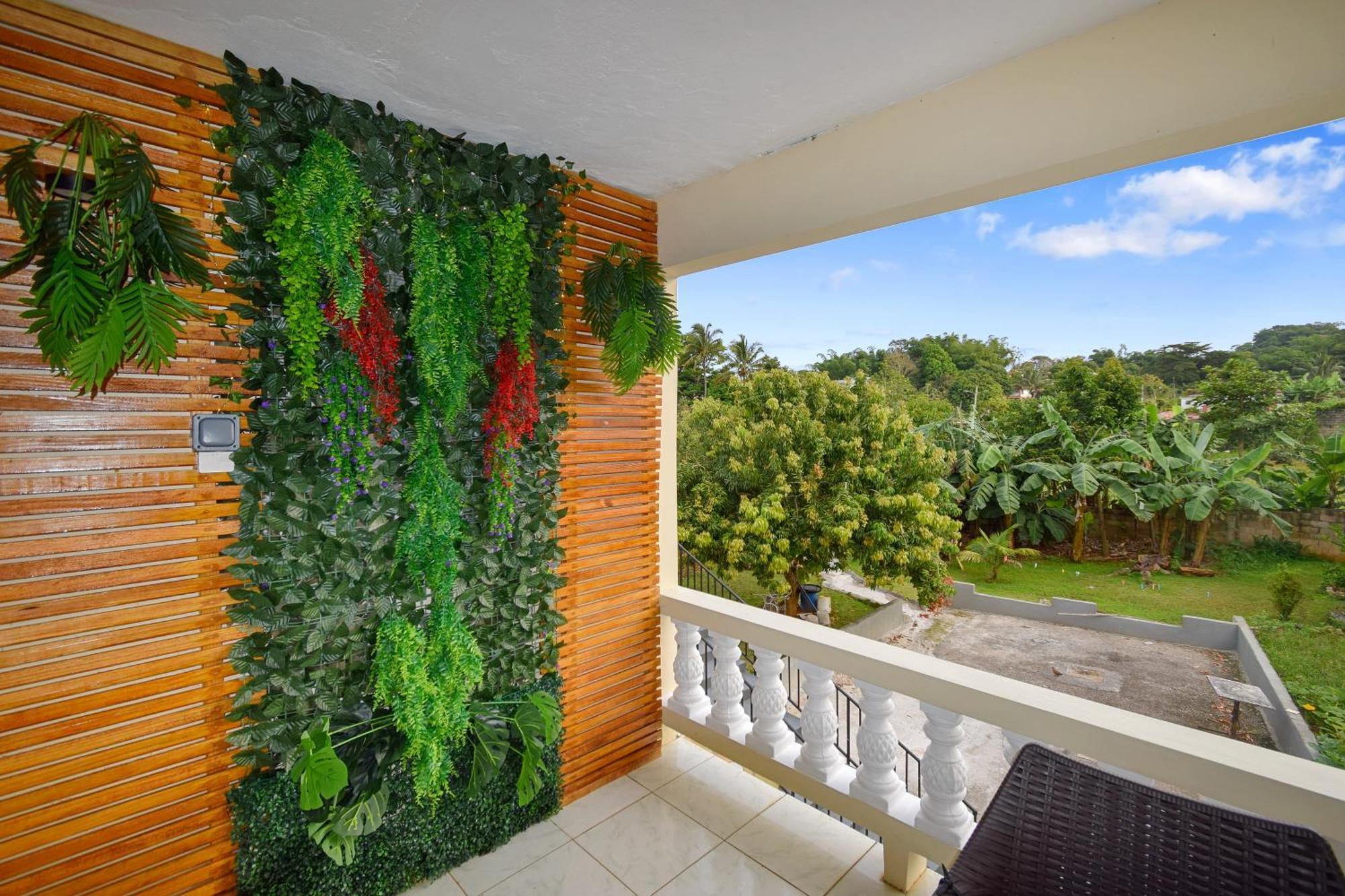 Harriott Heights Apartment Mandeville Exterior photo