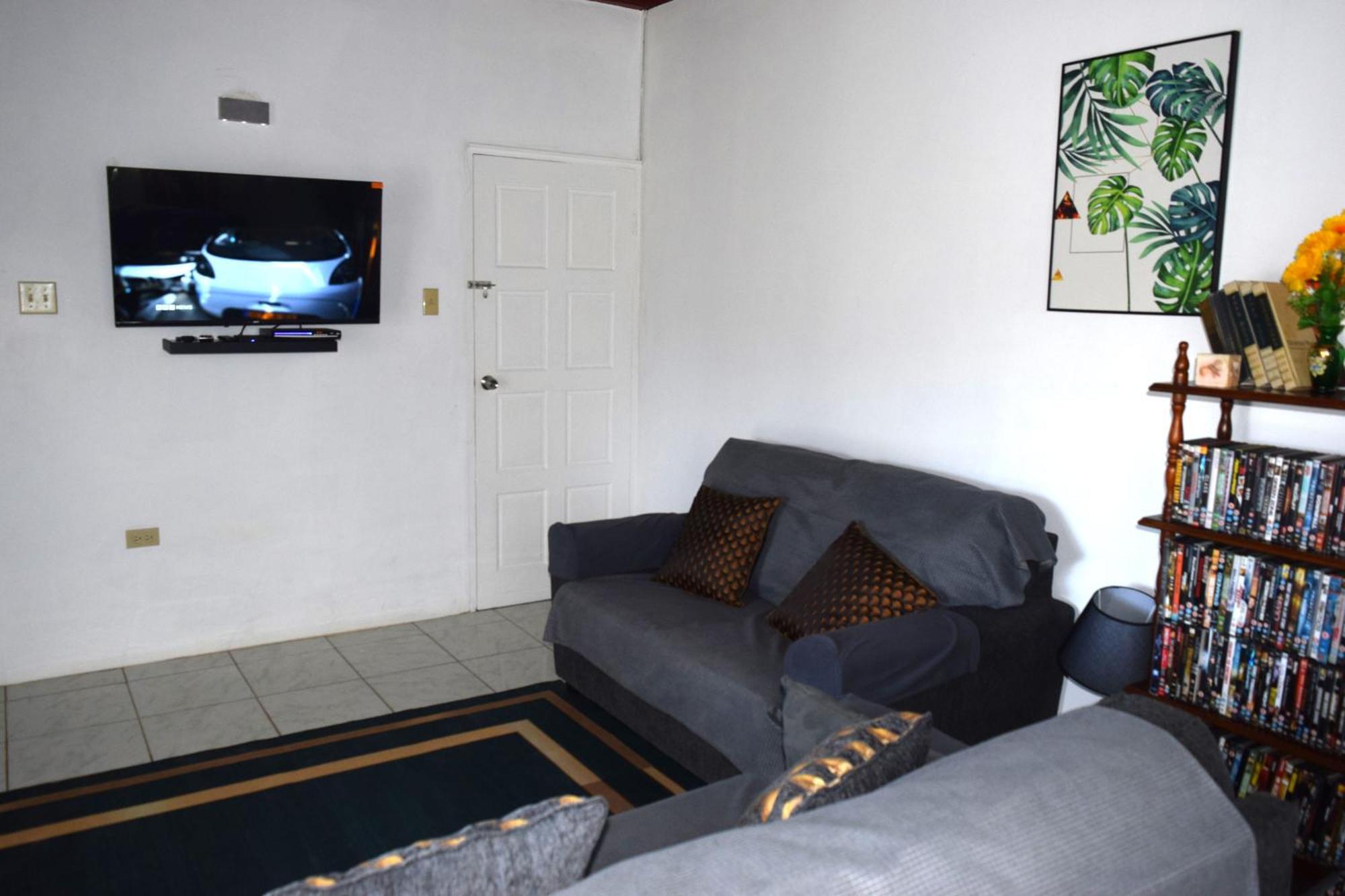 Harriott Heights Apartment Mandeville Exterior photo